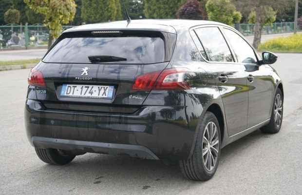 Peugeot 308 1.2 110 KM benzyna 2015 r przebieg 105 tys. km nawi tempomat - Zdjęcie 3