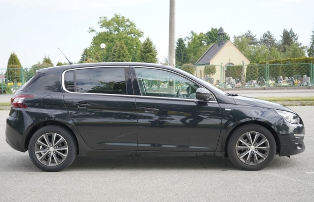 Peugeot 308 1.2 110 KM benzyna 2015 r przebieg 105 tys. km nawi tempomat - Zdjęcie 4