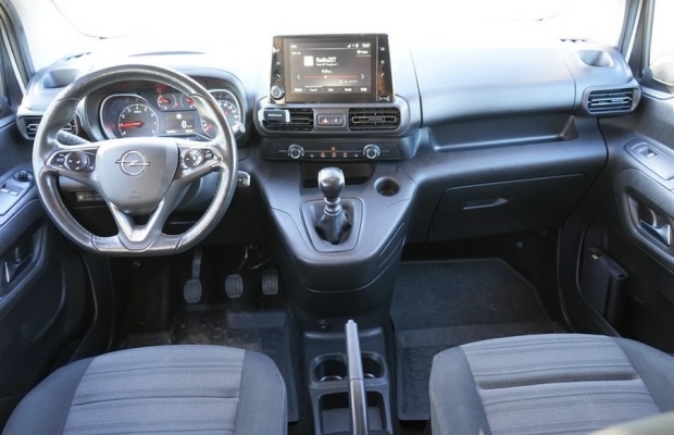 Opel Combo 1.2 110 KM. DŁUGI 2021 r polski salon nawigacja tempomat - Zdjęcie 9