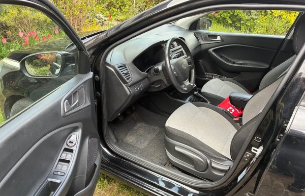 Hyundai i20 1.25l 84HP 2015r. - Zdjęcie 10
