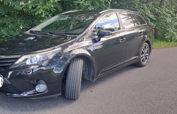 Toyota Avensis t27 kombi - Zdjęcie 4