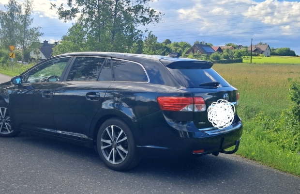 Toyota Avensis t27 kombi - Zdjęcie 2