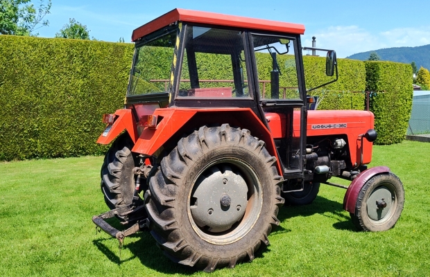Ciągnik URSUS C-355 - Zdjęcie 2