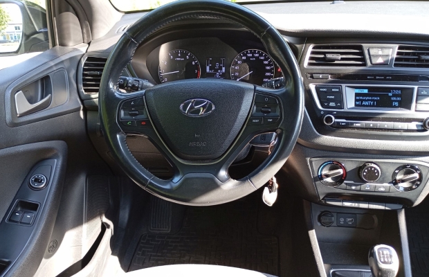 Hyundai i20 1.2 GO Salon Polska - Zdjęcie 3