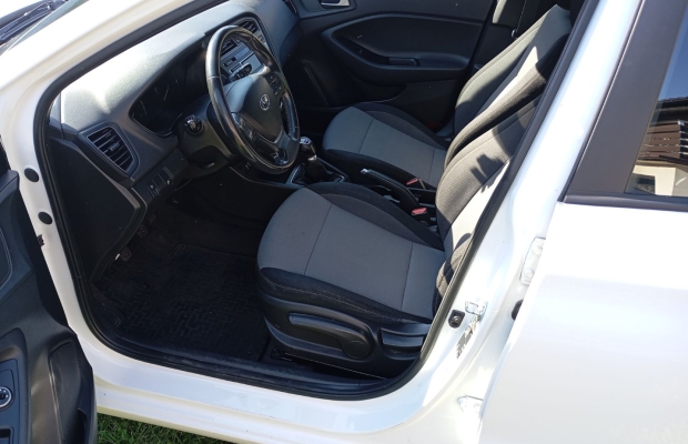 Hyundai i20 1.2 GO Salon Polska - Zdjęcie 4