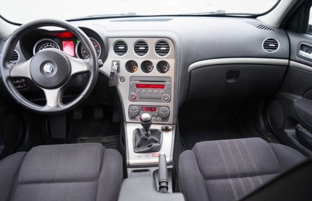 Alfa Romeo 159 1.9 JTD 150 KM. 2008 r z Włoch ZERO KOROZJI niski przebieg 200 tys. km. - Zdjęcie 7