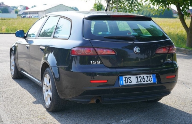 Alfa Romeo 159 1.9 JTD 150 KM. 2008 r z Włoch ZERO KOROZJI niski przebieg 200 tys. km. - Zdjęcie 3