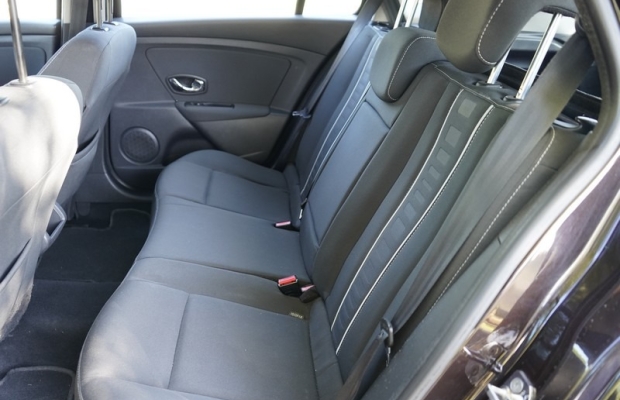 Renault Megane 1.2 benzyna 115 KM polski salon nawigacja klimatronik tempomat - Zdjęcie 9