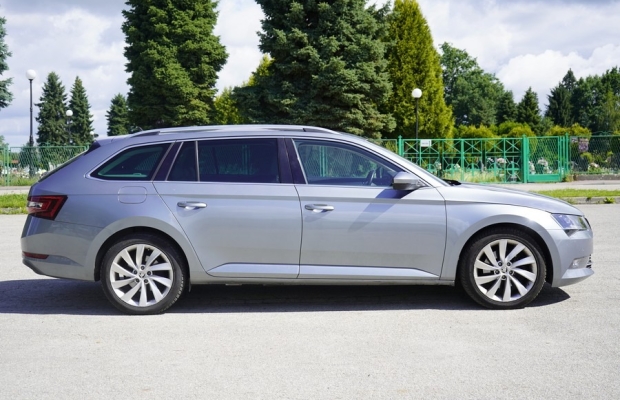 Skoda Superb III 2.0 TDI 190 KM. 4X4 automat 2017 r nawi skóra klimatronik radar faktura Vat marża - Zdjęcie 6