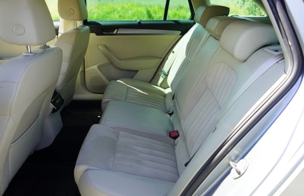 Skoda Superb III 2.0 TDI 190 KM. 4X4 automat 2017 r nawi skóra klimatronik radar faktura Vat marża - Zdjęcie 8