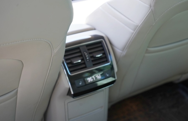 Skoda Superb III 2.0 TDI 190 KM. 4X4 automat 2017 r nawi skóra klimatronik radar faktura Vat marża - Zdjęcie 10