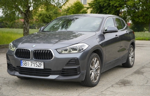 BMW X2 1.5 Hybryda Plug-in 220KM X-drive 4x4 2021r automat oryginalny - Zdjęcie 1