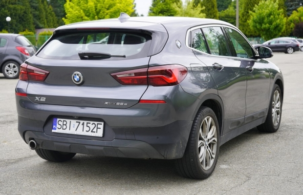 BMW X2 1.5 Hybryda Plug-in 220KM X-drive 4x4 2021r automat oryginalny - Zdjęcie 6