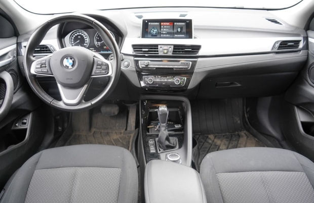 BMW X2 1.5 Hybryda Plug-in 220KM X-drive 4x4 2021r automat oryginalny - Zdjęcie 8
