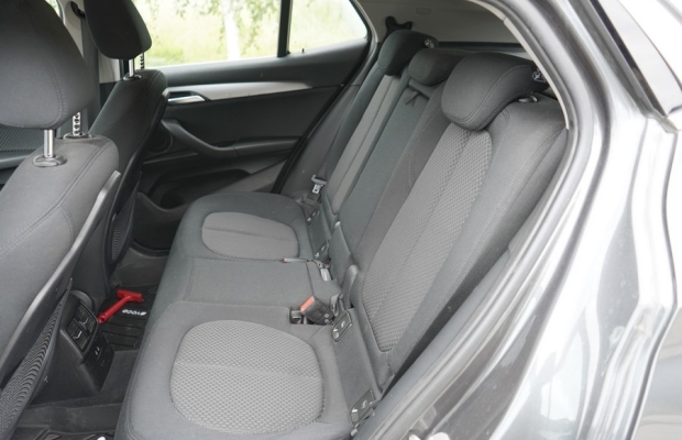 BMW X2 1.5 Hybryda Plug-in 220KM X-drive 4x4 2021r automat oryginalny - Zdjęcie 9