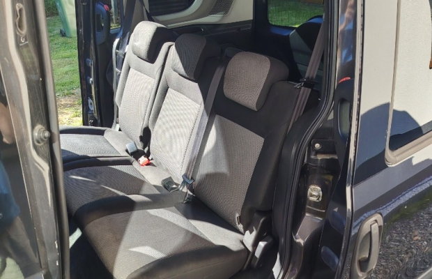 Sprzedam FIAT Doblo 1,6 Diesel 90KM - Zdjęcie 7