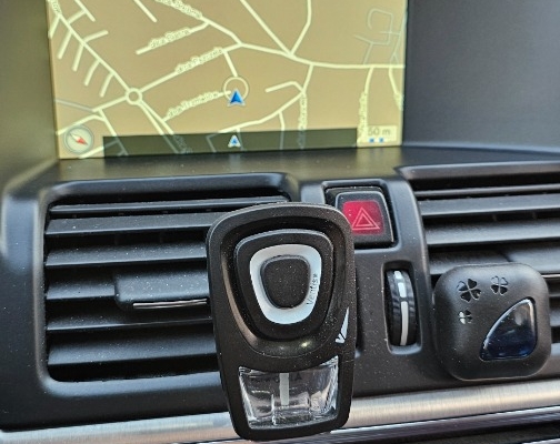 Sprzedam samochód osobowy volvoxc60 - Zdjęcie 7
