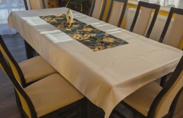 Stół Rozkładany i 8 Krzeseł - Zdjęcie 1