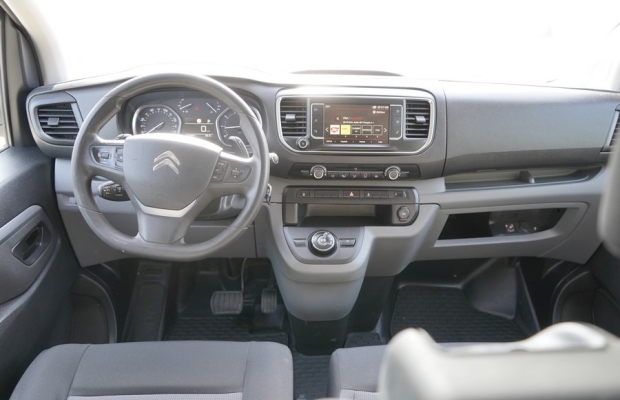 Citroen Jumpy 2.0 HDI 177 KM 2017 rok automat 6 osobowy przebieg 178 tys. km. nawigacja tempomat hak 2000 kg - Zdjęcie 7