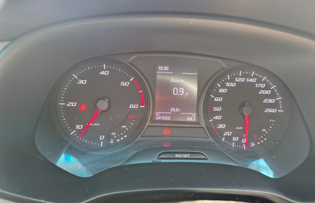 Seat Leon 1.6 TDI 2017 Kombi | Polski salon | Bez wkładu | Tempomat - Zdjęcie 2
