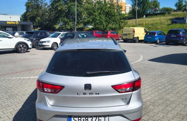 Seat Leon 1.6 TDI 2017 Kombi | Polski salon | Bez wkładu | Tempomat - Zdjęcie 6