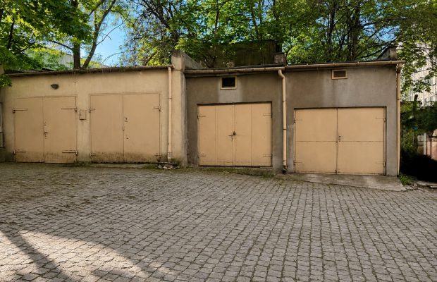Sprzedam garaż murowany | prąd, woda | użytkowanie wieczyste - Zdjęcie 2