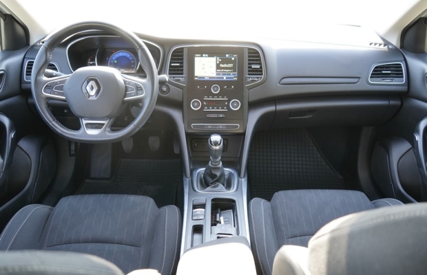 Renault Megane IV 1.3 benzyna 115 KM. 2019 r klimatronik nawigacja tempomat 100% serwisowany - Zdjęcie 8