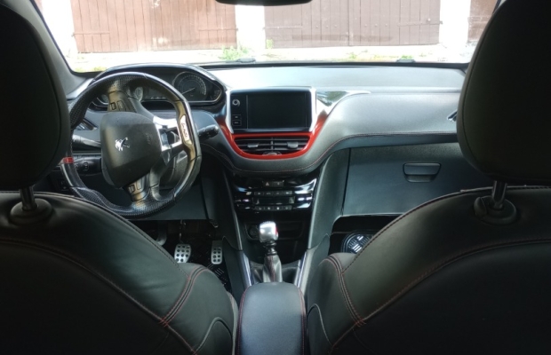 Peugeot 208 GTI 200 KM 2014 r. - Zdjęcie 8