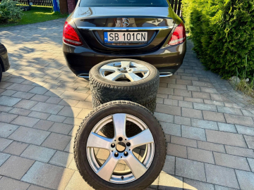 Zdjęcie: Mercedes-Benz C klasa / W205 / C180 / Automat z polskiego salonu - garażowany