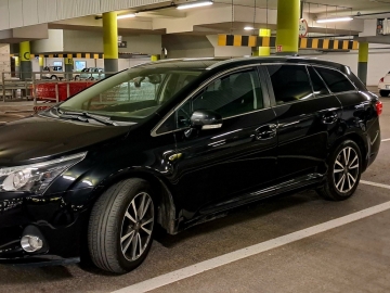 Zdjęcie: Toyota Avensis t27