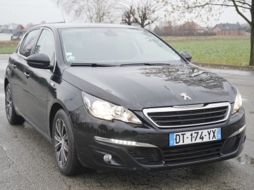 Zdjęcie: Peugeot 308 1.2 110 KM benzyna 2015 r przebieg 105 tys. km nawi tempomat