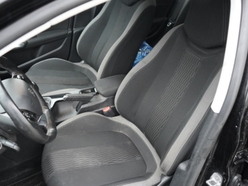 Zdjęcie: Peugeot 308 1.2 110 KM benzyna 2015 r przebieg 105 tys. km nawi tempomat