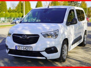 Zdjęcie: Opel Combo 1.2 110 KM. DŁUGI 2021 r polski salon nawigacja tempomat