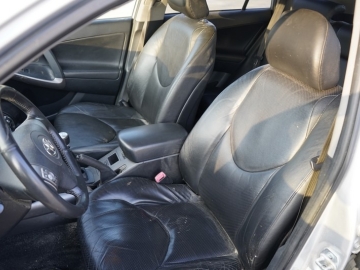 Zdjęcie: Toyota RAV 4 III 2.2 Diesel 177 KM. 2006 r skóra tempomat hak