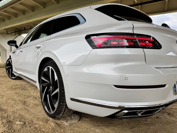 Zdjęcie: Volkswagen Arteon Shooting Brake 2.0 TSI OPF 4Motion DSG R-Line - przejęcie leasingu
