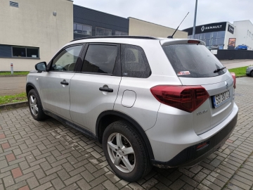 Zdjęcie: sprzedam sam. SUZUKI Vitara benzyna , 2021