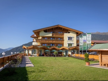 Zdjęcie: Zimowa jazda na nartach w dolinie Zillertal w ośrodku Alpengasthof Tannenalm ****