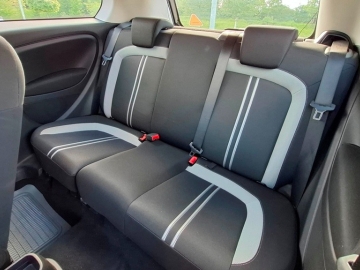 Zdjęcie: Fiat Grande Punto Benzyna 1.4 ENERGY DYNAMIC Kupiony w Polskim Salonie Serwisowany