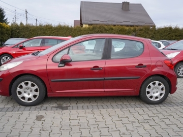 Zdjęcie: Peugeot 207 1.4 benzyna 88 km. 2006r klimatyzacja przebieg 150 tys. km. zadbany