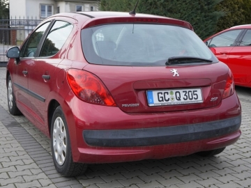 Zdjęcie: Peugeot 207 1.4 benzyna 88 km. 2006r klimatyzacja przebieg 150 tys. km. zadbany