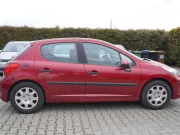 Zdjęcie: Peugeot 207 1.4 benzyna 88 km. 2006r klimatyzacja przebieg 150 tys. km. zadbany