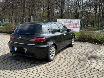 Zdjęcie: Sprzedam Alfa Romeo 147 1.6 benzyna TS