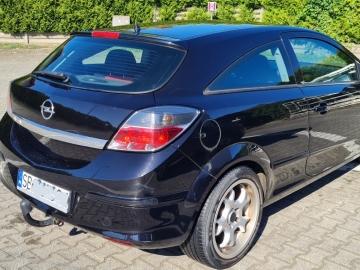 Zdjęcie: Opel Astra H 1.9 GTC 2006 - sprzedam