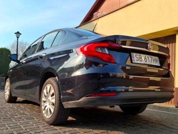 Zdjęcie: Fiat Tipo SALONOWY Klimatronic Parktronic Czarny Metalik Serwisowany Bezwypadkowy