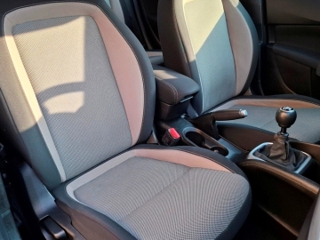 Zdjęcie: Fiat Tipo SALONOWY Klimatronic Parktronic Czarny Metalik Serwisowany Bezwypadkowy