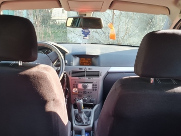 Zdjęcie: Opel Astra H 1.9 GTC 2006 - sprzedam