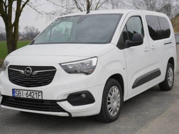 Zdjęcie: Opel Combo 1.2 110 KM. DŁUGI 2021 r polski salon nawigacja tempomat