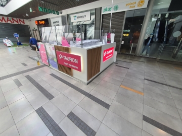 Zdjęcie: wyspa - zabudowa meblowa w Galerii Niwa Oświęcim