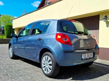 Zdjęcie: Renault Clio III Expression 1.2 16V 75KM Benzyna Klimatyzacja 5 drzwi Serwisowany Bardzo Ładny Kolor