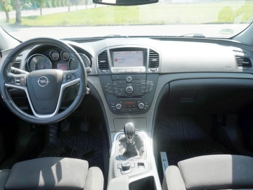 Zdjęcie: Opel Insignia 2.0 CDTI 130 KM. 2010 r nawigacja tempomat ksenony